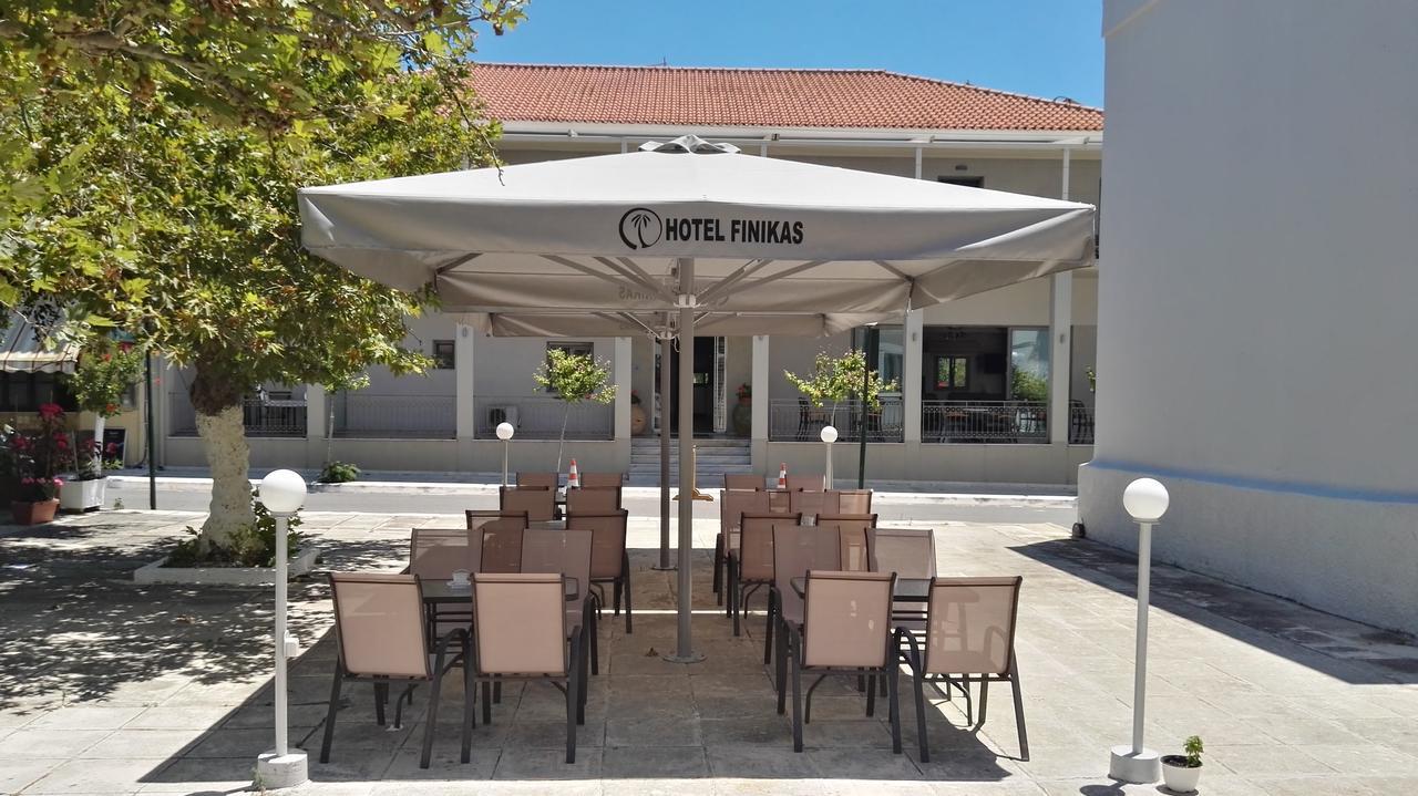 Hotel Finikas Метони Экстерьер фото